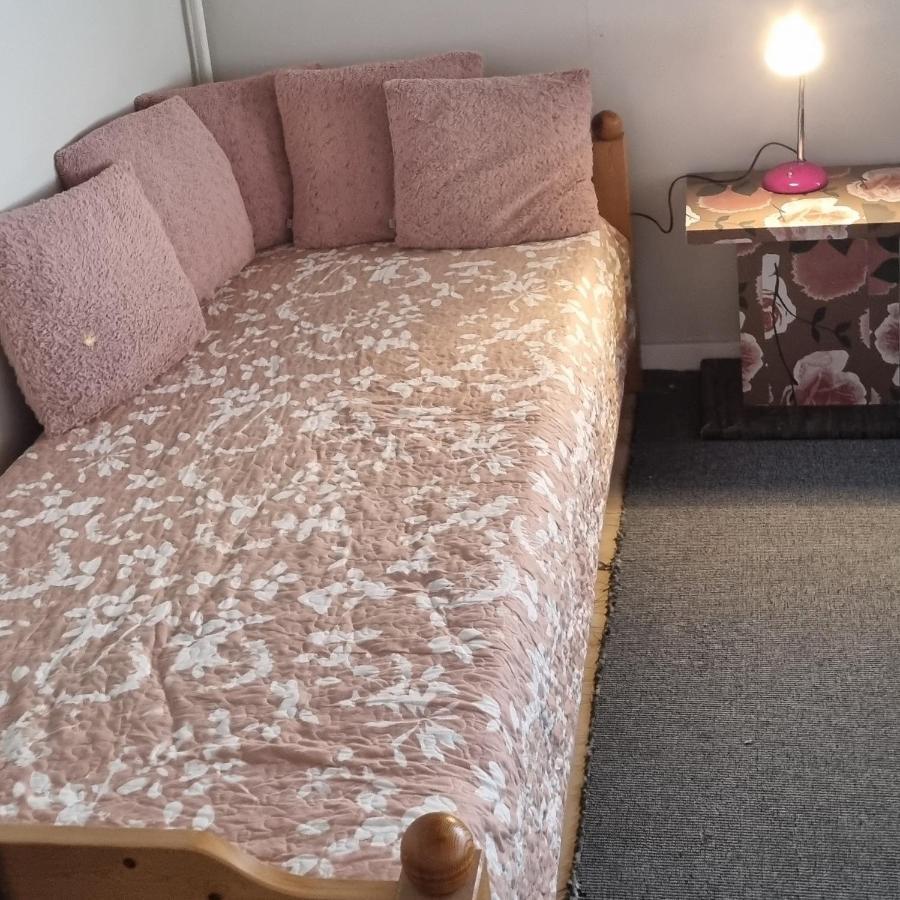 Roz Hus Apartment Nexo ภายนอก รูปภาพ